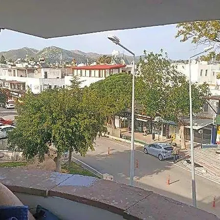 Turgutreis أكيارلار